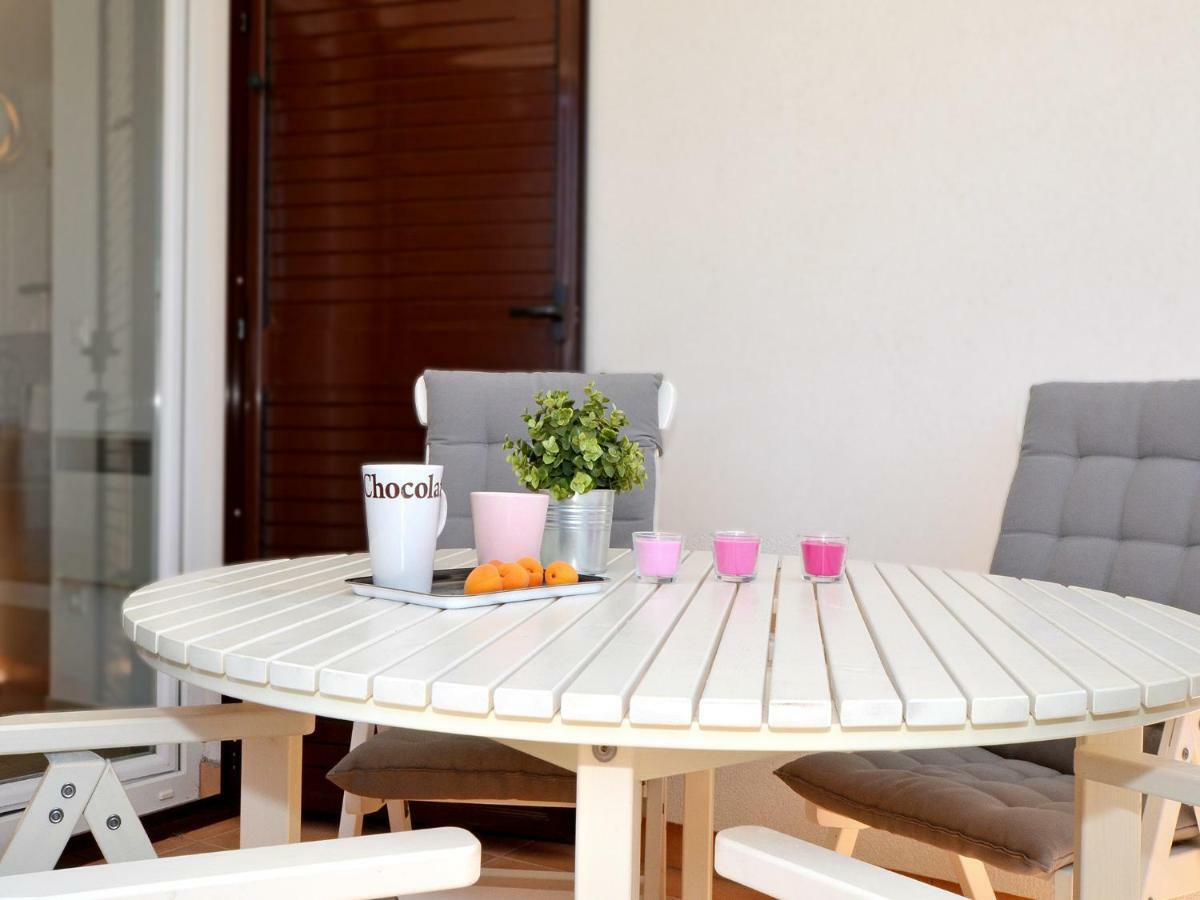 4 Us Apartment Rogoznica  Luaran gambar